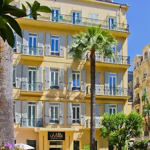 4* מלון La Promenade